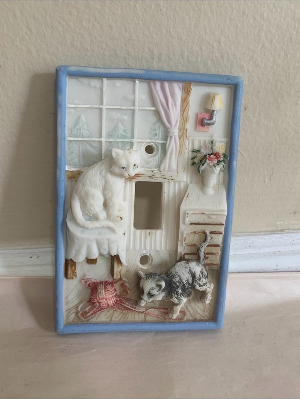 Light Switch Plate Cover 3D Handpainted Resin Cat Kitty Playful With Yarn Cottag